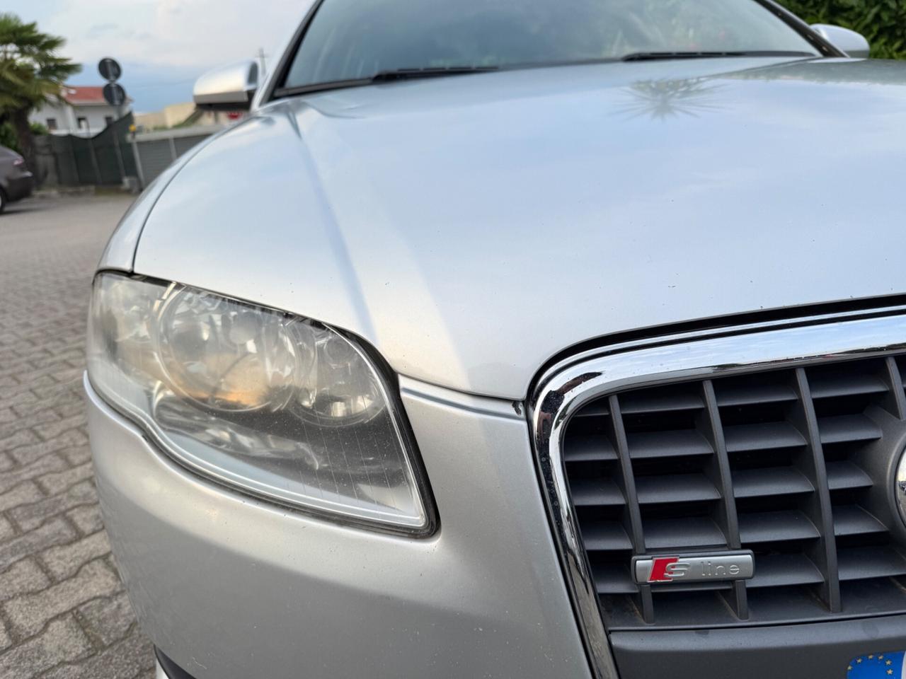 Audi A4 2.0 TDI S LINE