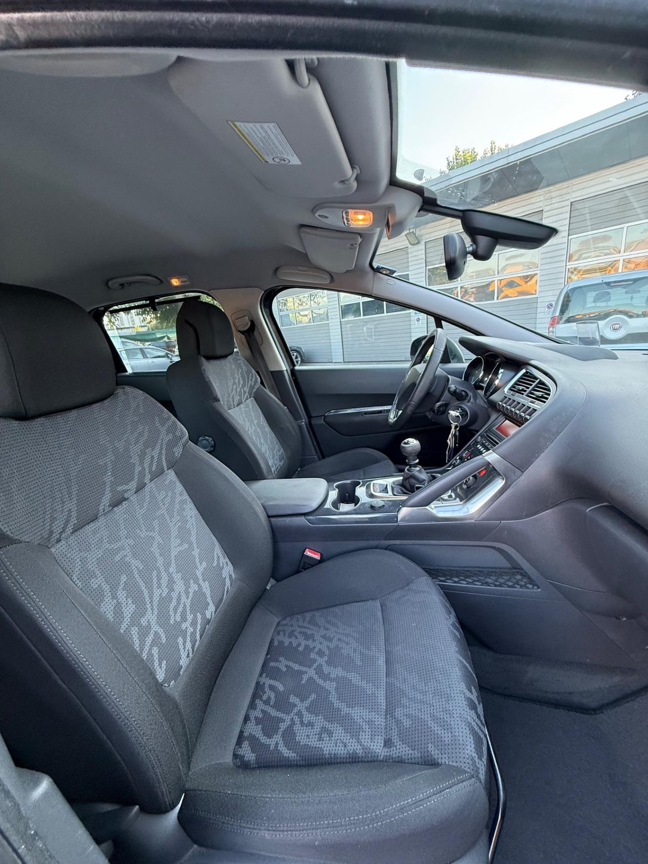 Peugeot 3008 1.6 HDi 110CV Outdoor