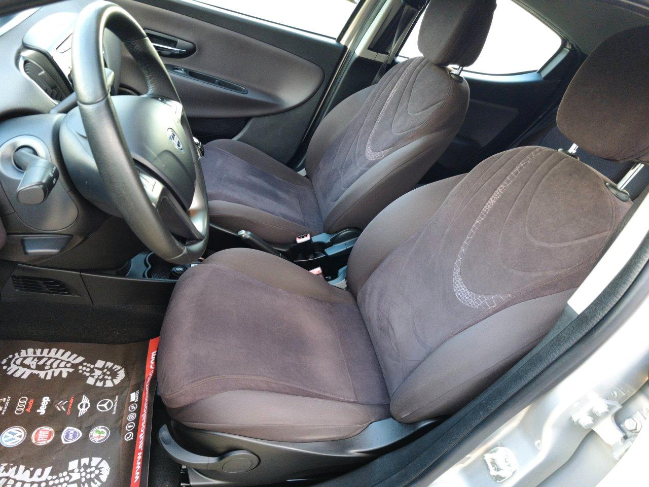 Lancia Ypsilon 1.2 Gold 5 Porte