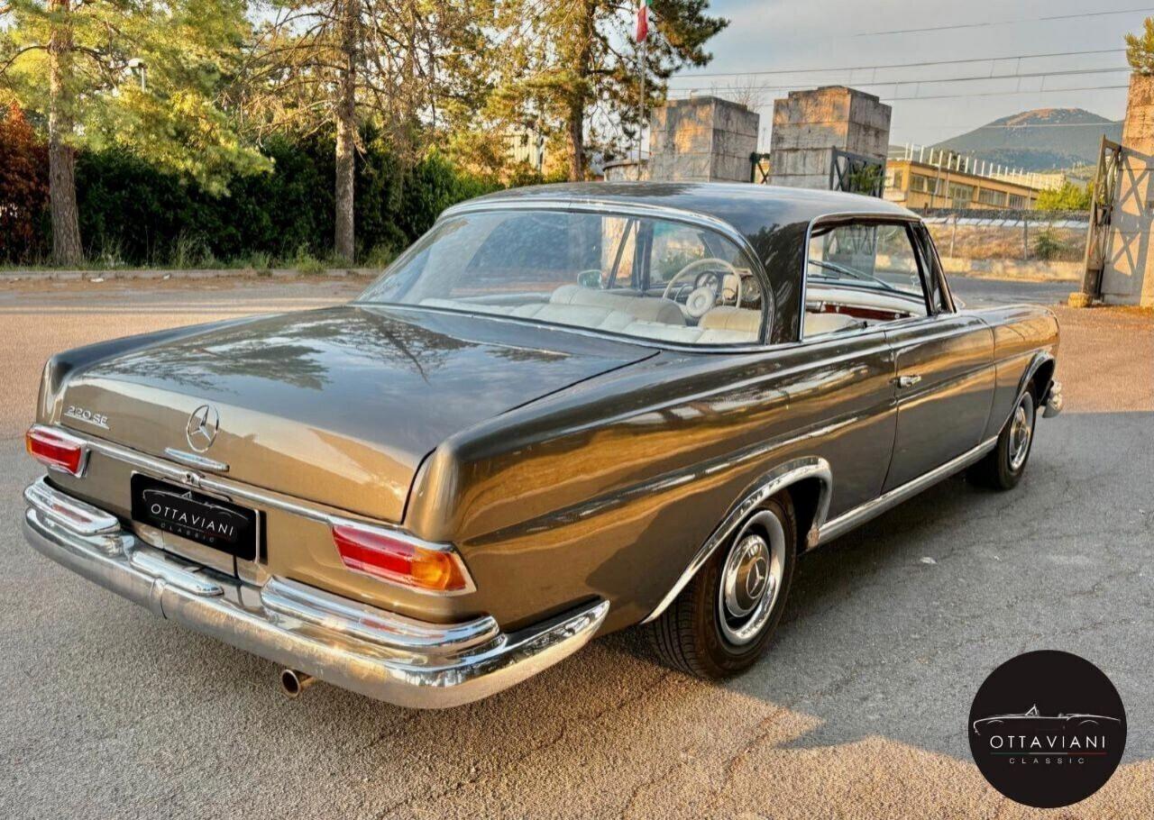 Mercedes W 111 220 se Coupé