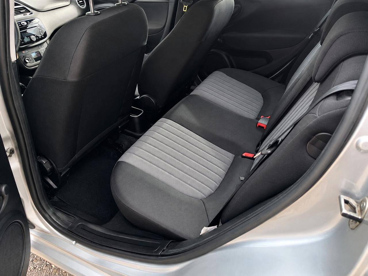 Fiat Punto 1.3 MJT II S&S 95 CV 5 porte Street