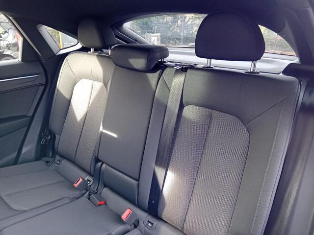 AUDI Q3 45 TFSI quattro S tronic Identity Black S-LINE