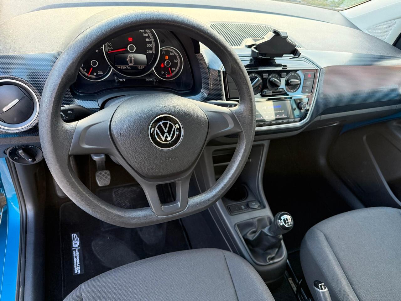 Volkswagen UP! 65cv **4 GOMME NUOVE**