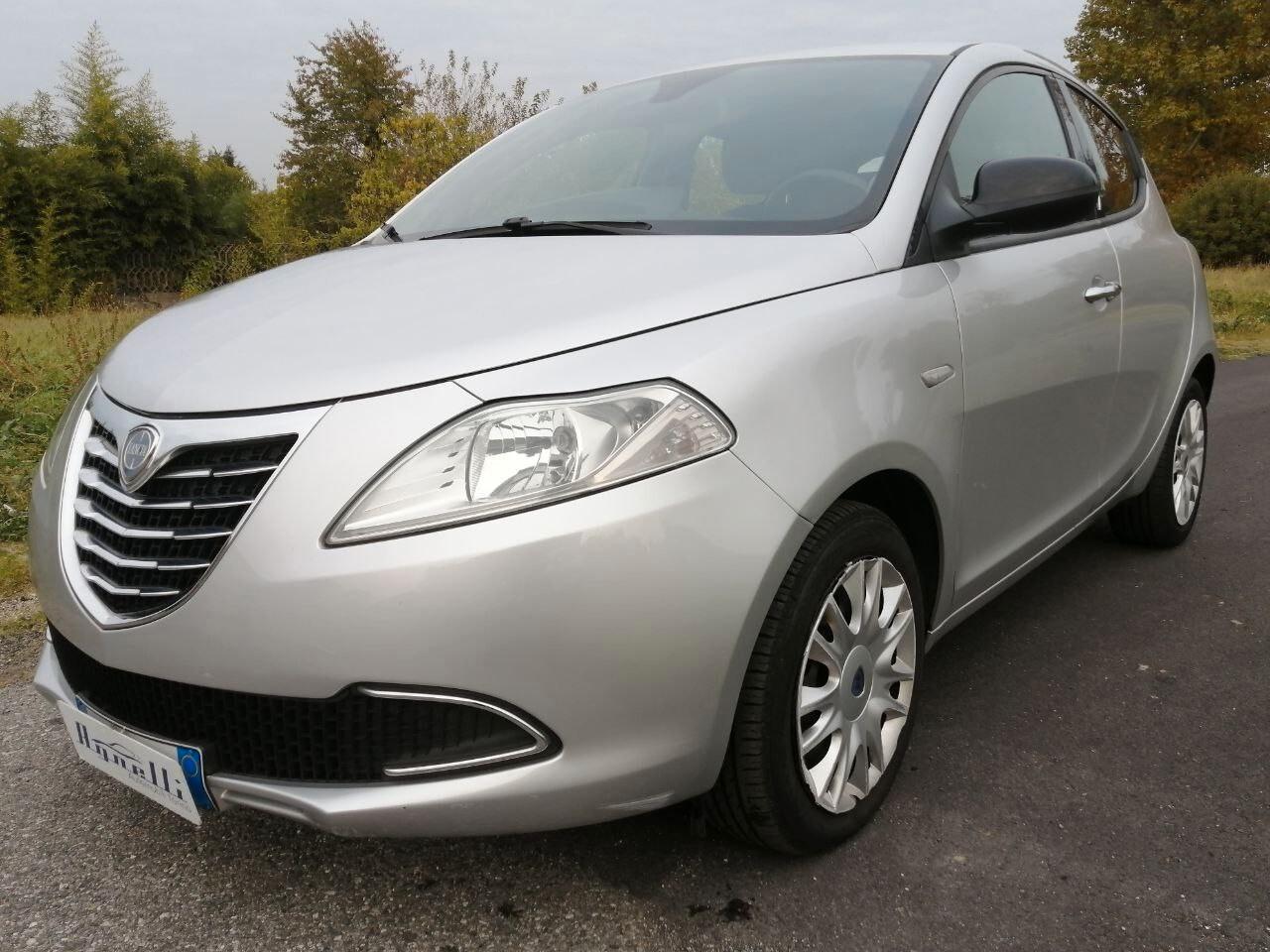 Lancia Ypsilon 1.3 MJT 16V 95 CV 5 porte