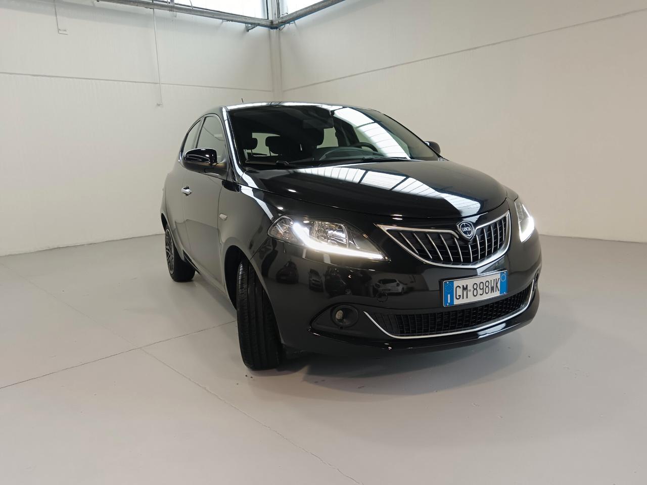 Lancia Ypsilon 1.0 FireFly 5 porte S&S Hybrid Ecochic Gold