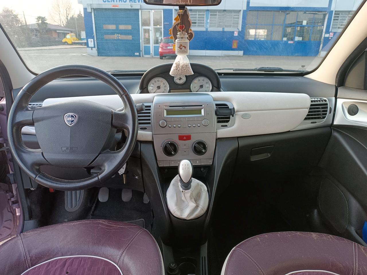 Lancia Ypsilon 1.2 69 CV Elle