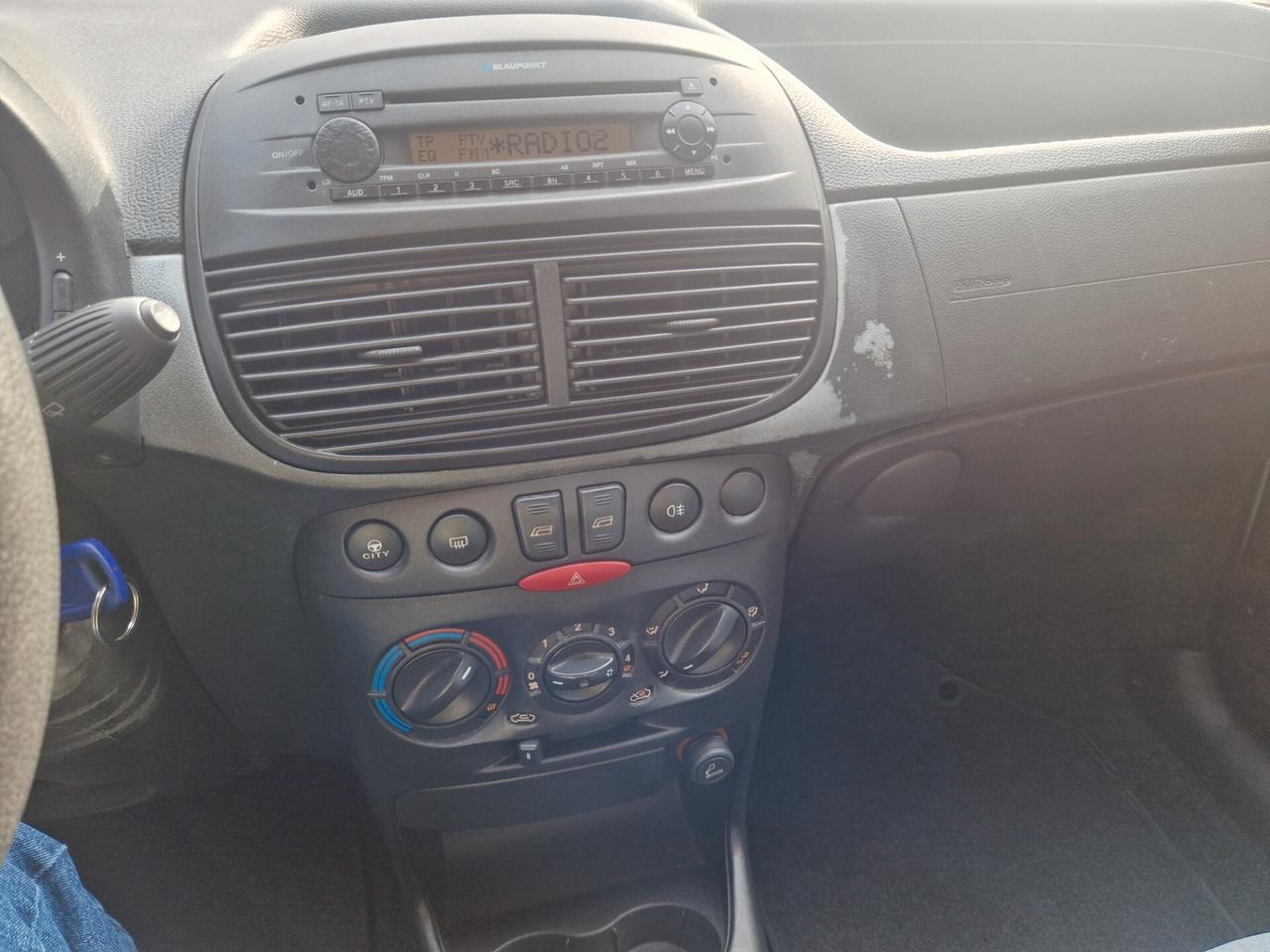 Fiat Punto III 5p 1.2 60cv - TaglDistribuzione/Revis. OK