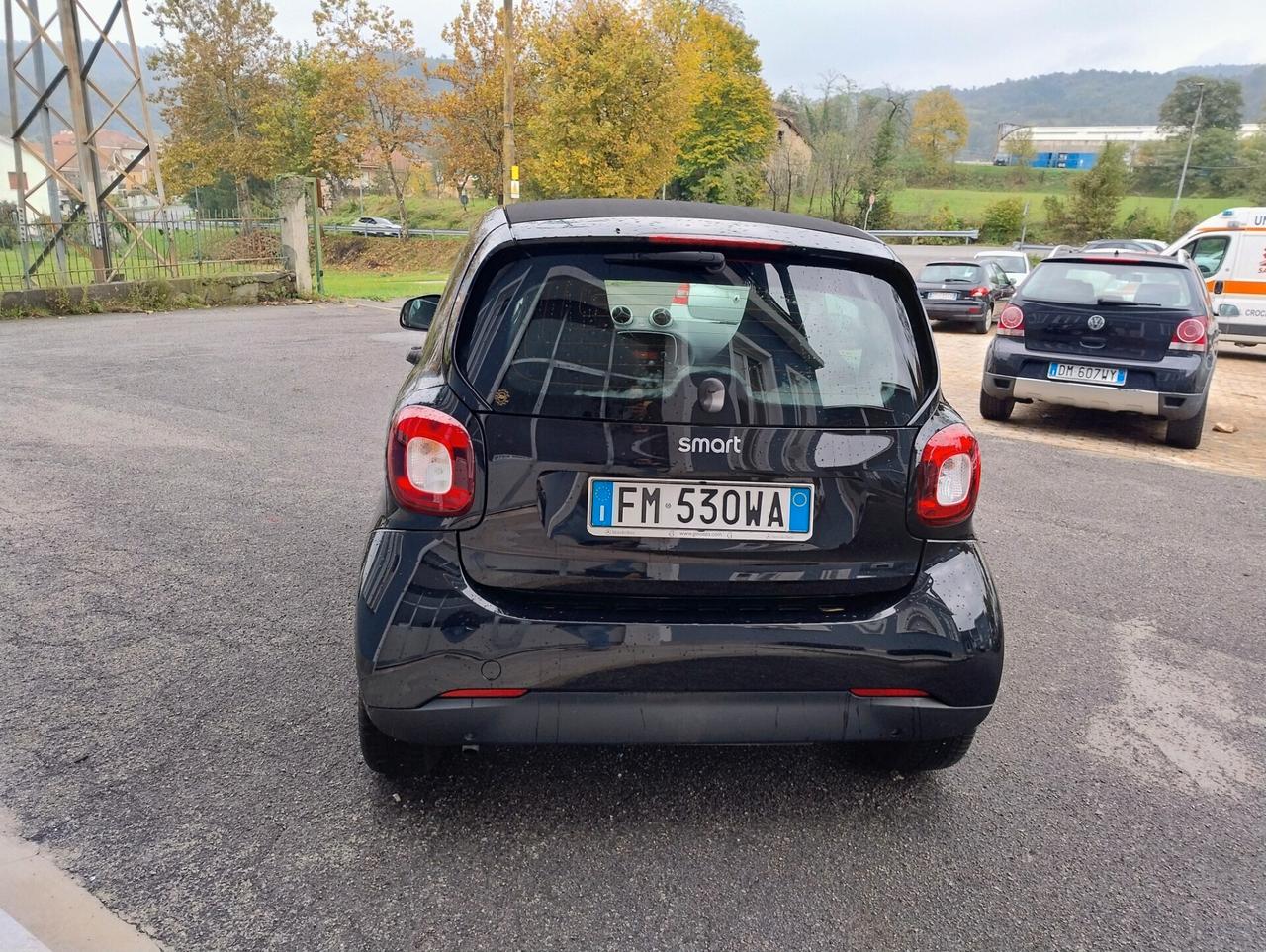 Smart ForTwo automatica 2018 motore nuovo leggi bene