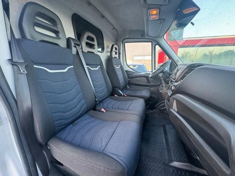 Iveco Daily Daily 35S16V 2.3 HPT PLM-TM Furgone GRAN VOLUME PREZZO + IVA