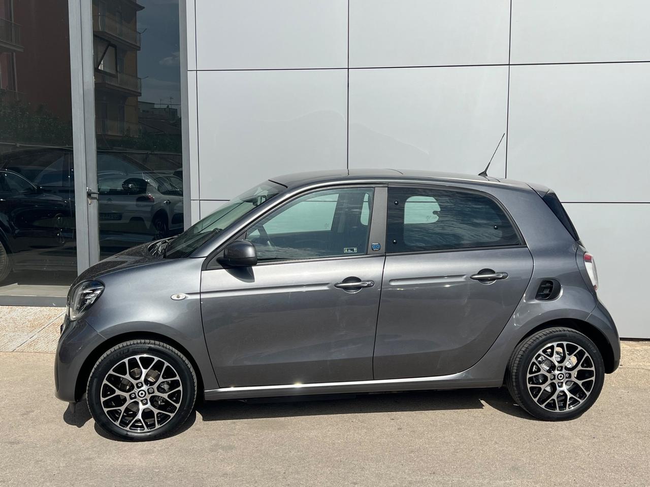 smart forFour eq Passion 22kW possibilità noleggio no scoring