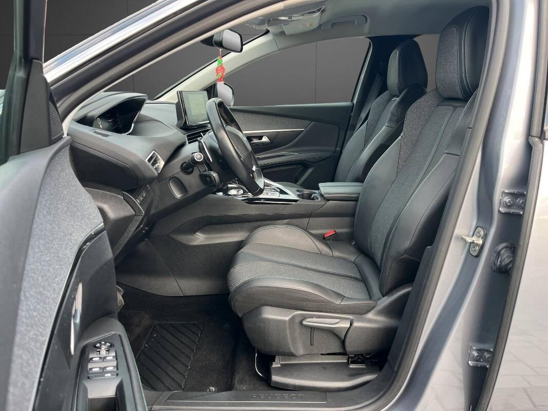 Peugeot 3008 II 1.5 bluehdi Allure Pack s&s 130cv eat8