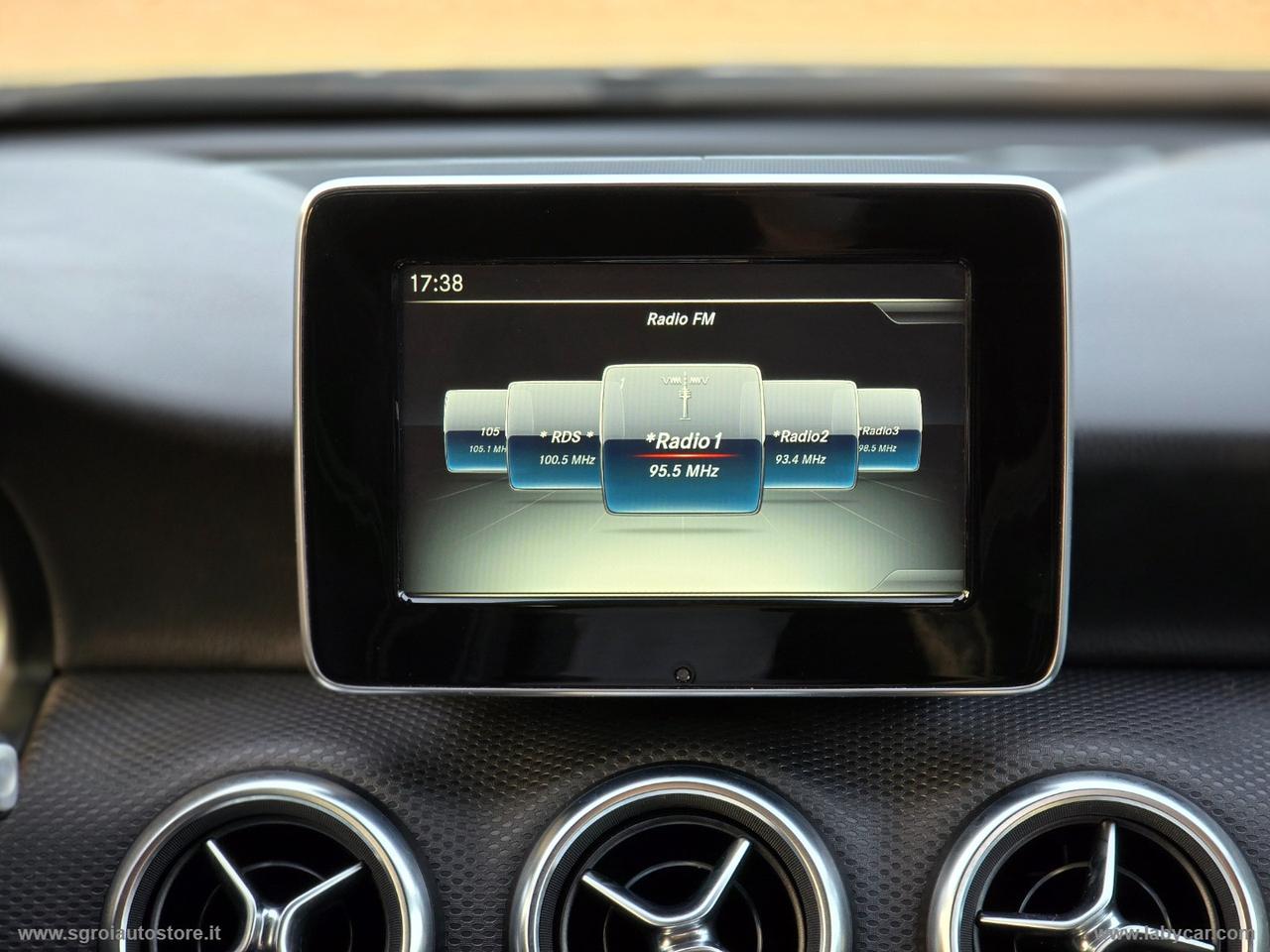 MERCEDES-BENZ A 180 d Sport