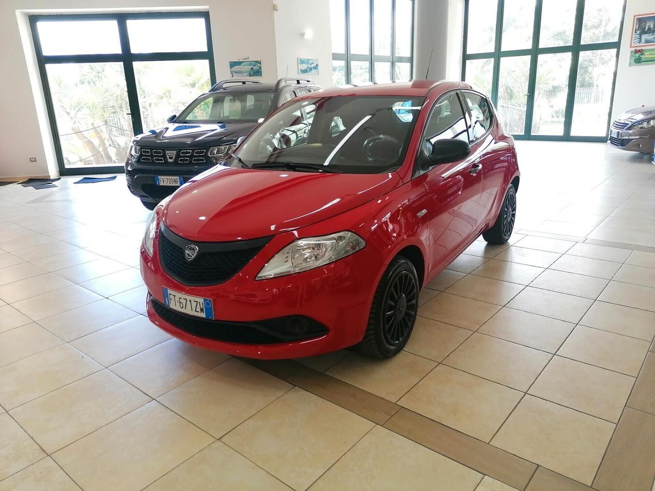 Lancia Ypsilon 1.2 5P Elefantino Blu - Neopatentati