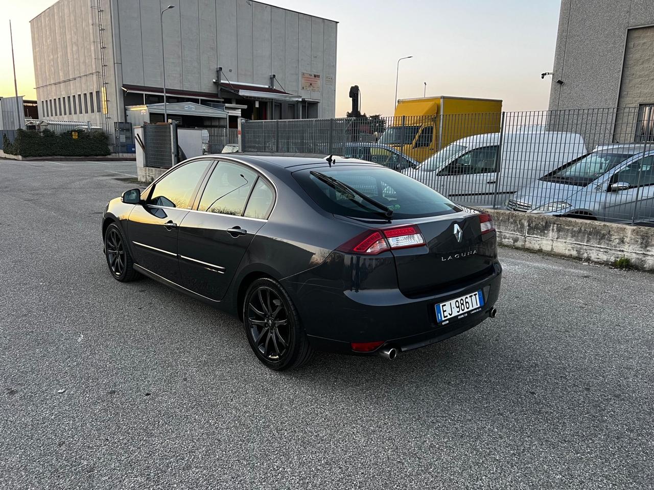 Renault Laguna 2.0 dCi 150CV 4Control