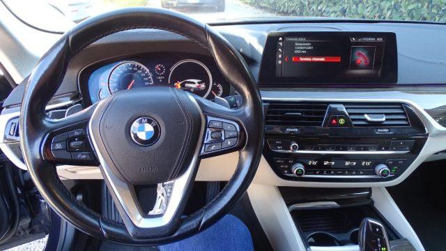 BMW 530 d xDrive 249CV Touring Luxury, Garanzia..