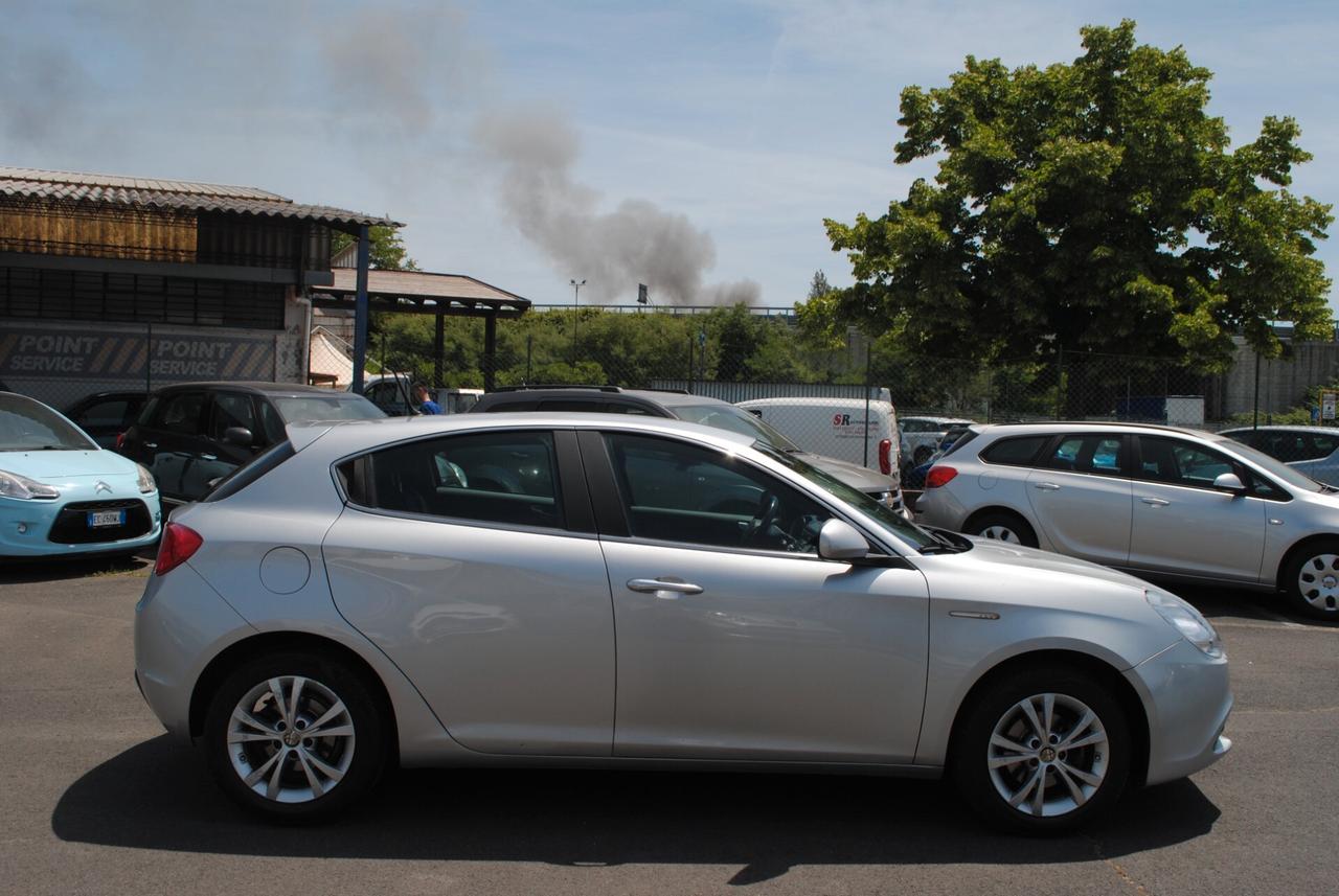 ALFA ROMEO GIULIETTA 1.4 T 120 CV OK NEOPATENTATI