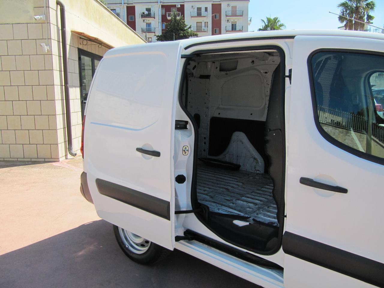 Citroen Berlingo BlueHDi 100 S&S Van 3 posti Club L2