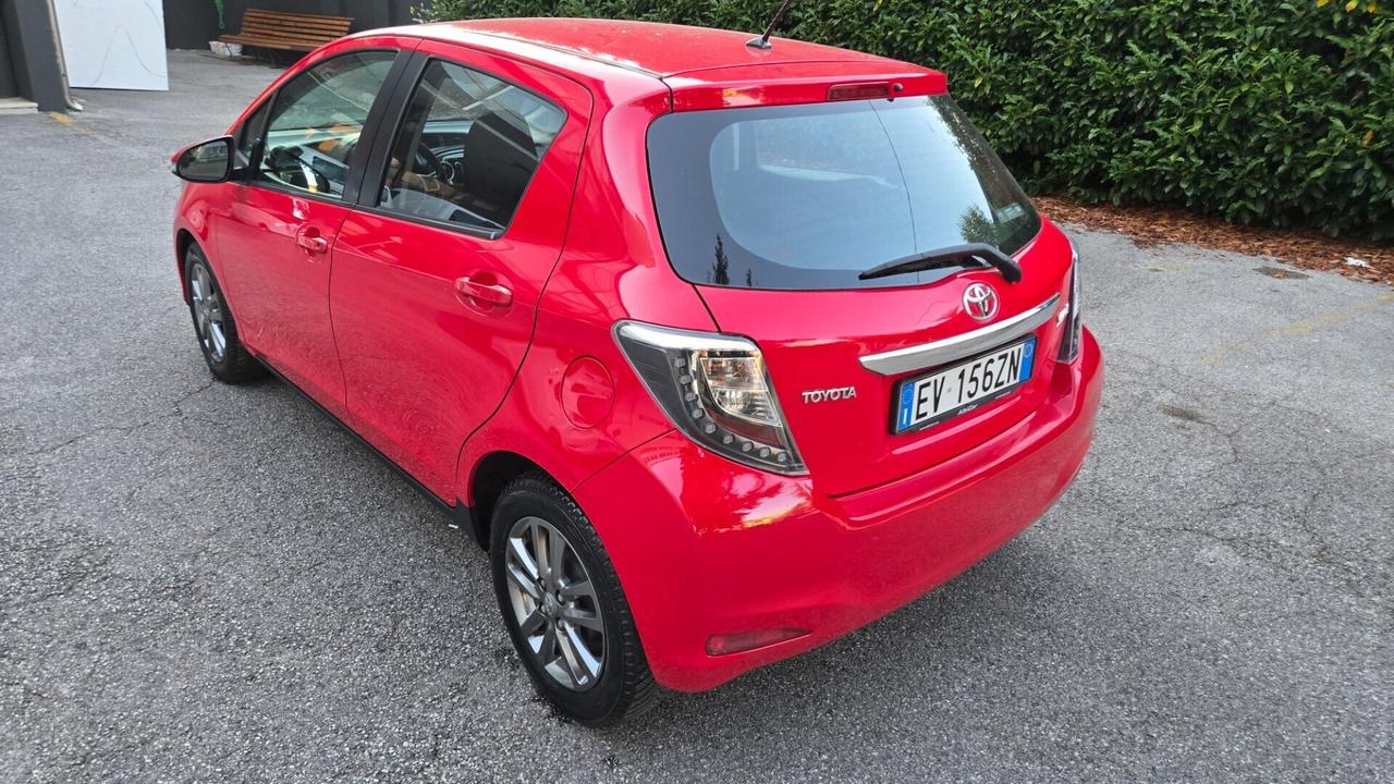 Toyota Yaris 1.0 5 porte Lounge