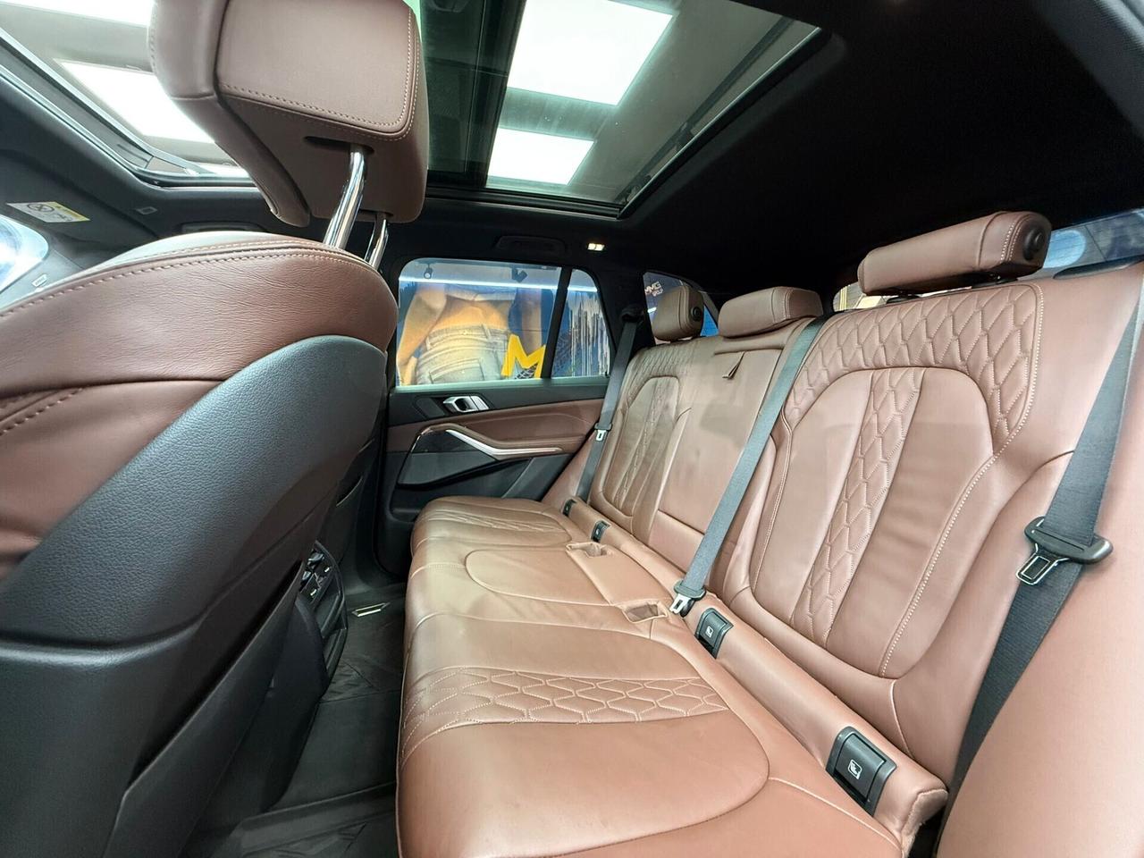 Bmw X5 xDrive40d 48V Msport (300)