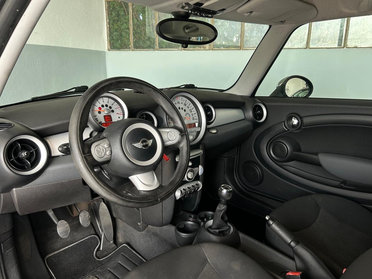 Mini 1.6 16V Cooper