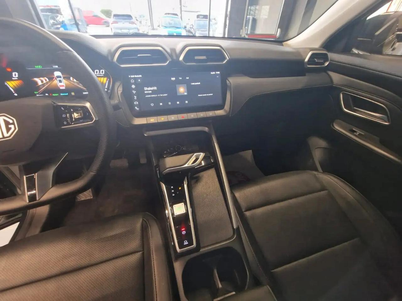 MG ZS (2024-->) ZS 1.5 Hybrid+ Luxury
