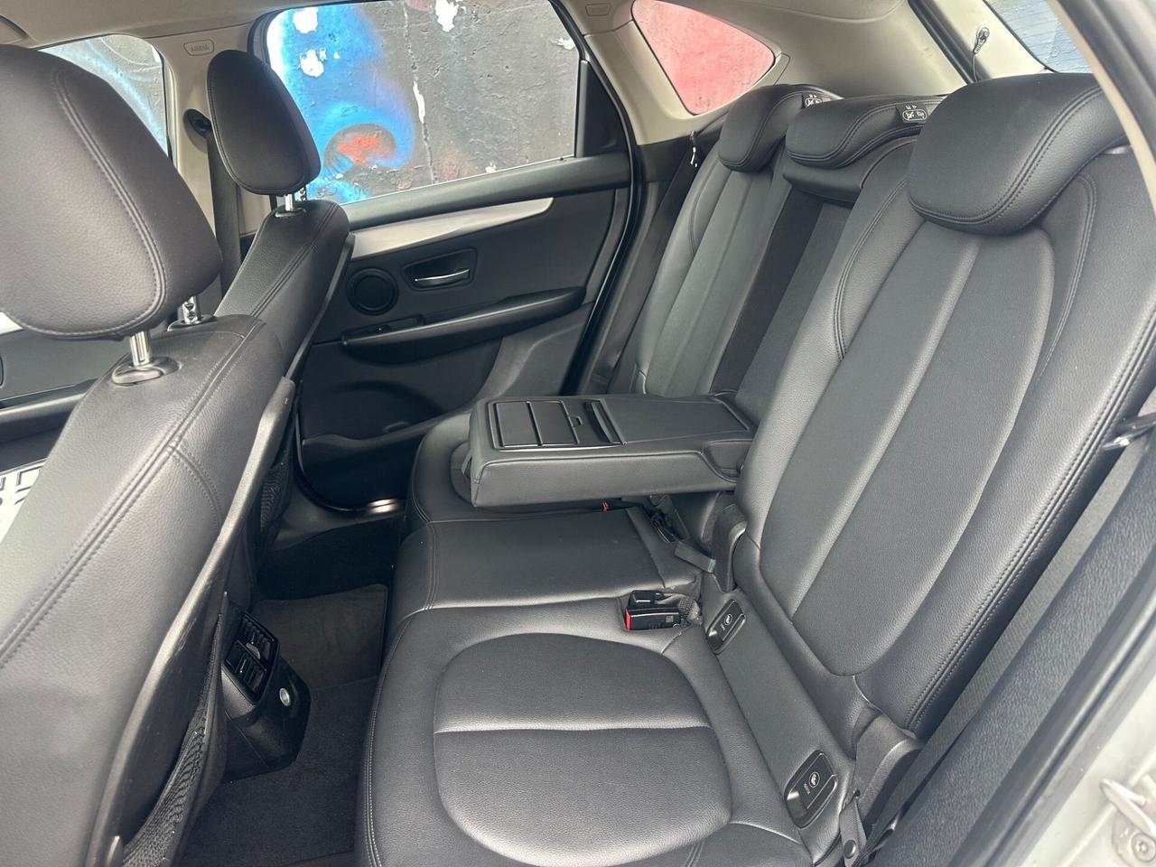 BMW 216 D AUTOM/PELLE/NAVIGATORE/LED