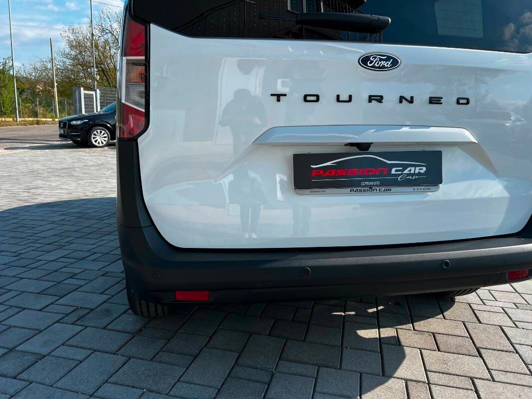 Ford Tourneo Courier 1.0 ecob. 125 cv Titanium 5P. - KM 0