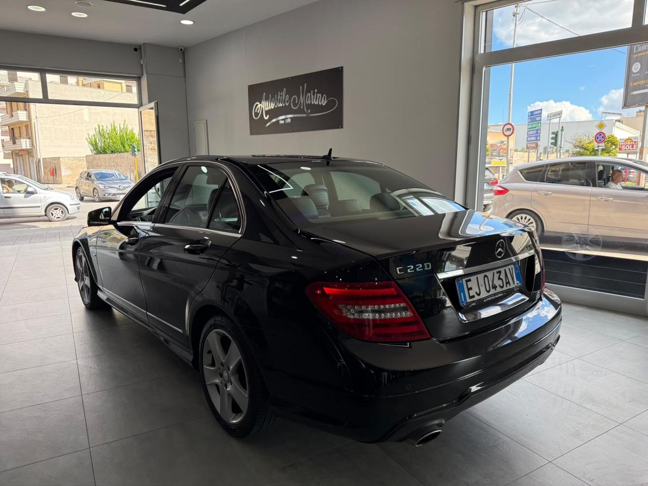 Mercedes-benz C 220 CDI BlueEFFICIENCY Avantgarde