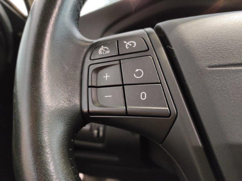 VOLVO V40 (2012-2020) - V40 D2 Geartronic Business