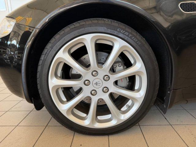 MASERATI Quattroporte 4.2 V8 //SERVICE BOOK//FULL