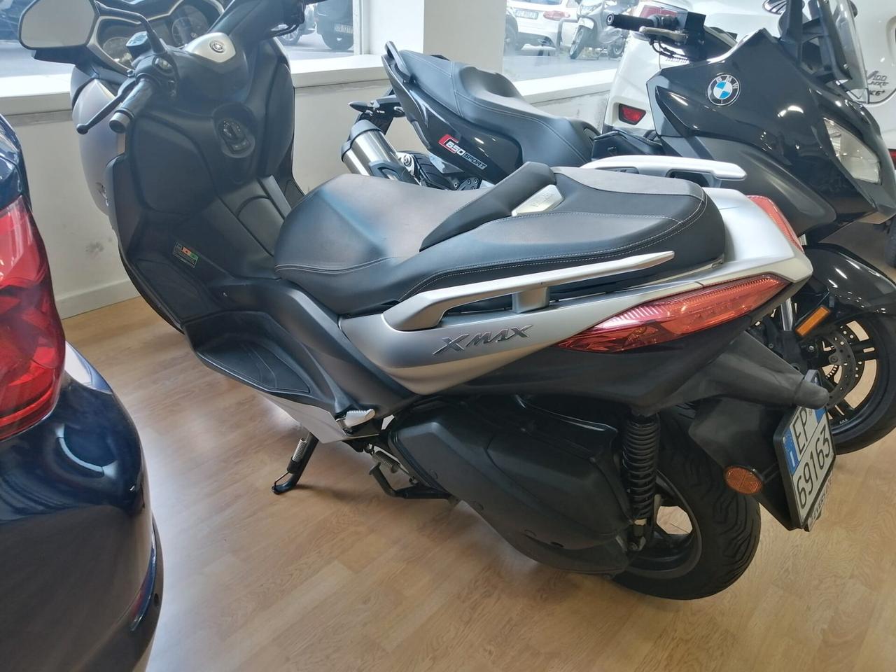 YAMAHA X-MAX 300 - 13000KM