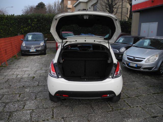 LANCIA Ypsilon 1.2 69cv 5p. Gold -OK NEOPATENTATI-UniPROPRIETARIA