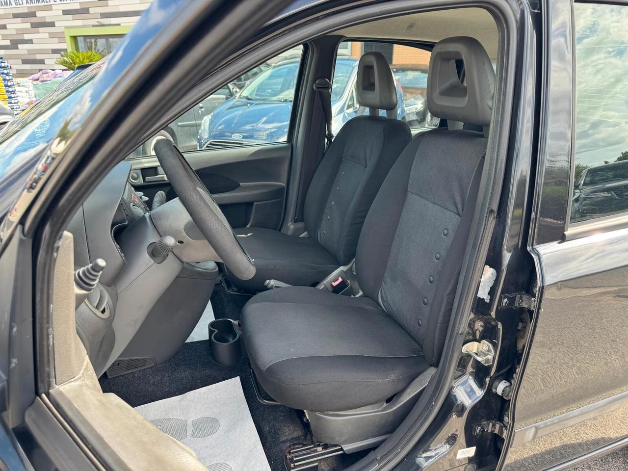Fiat Panda 1.2 BENZINA NEOPATENTATI 2011