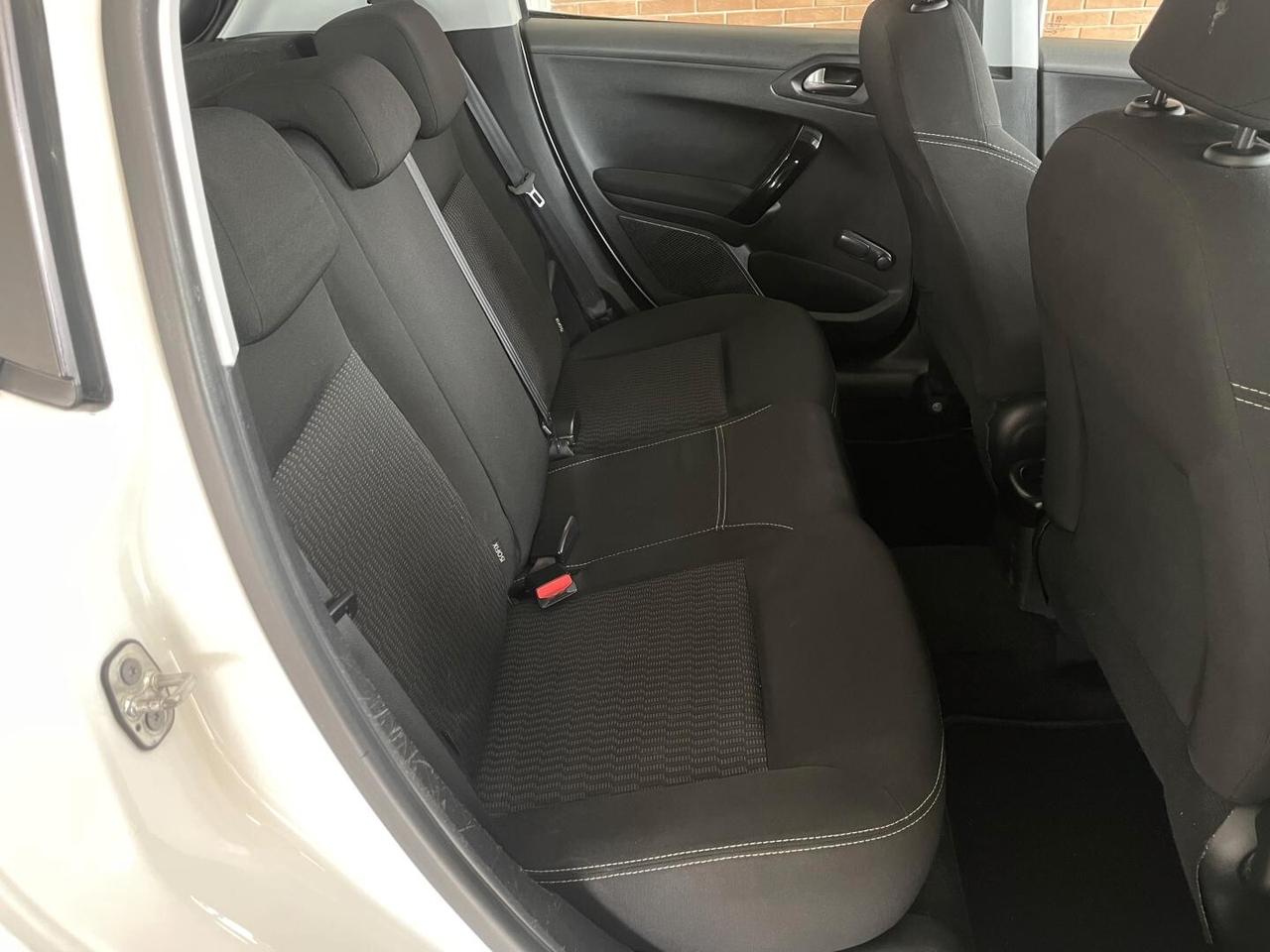 PEUGEOT 208 Active Restyling - 1.4 HDi 70cv