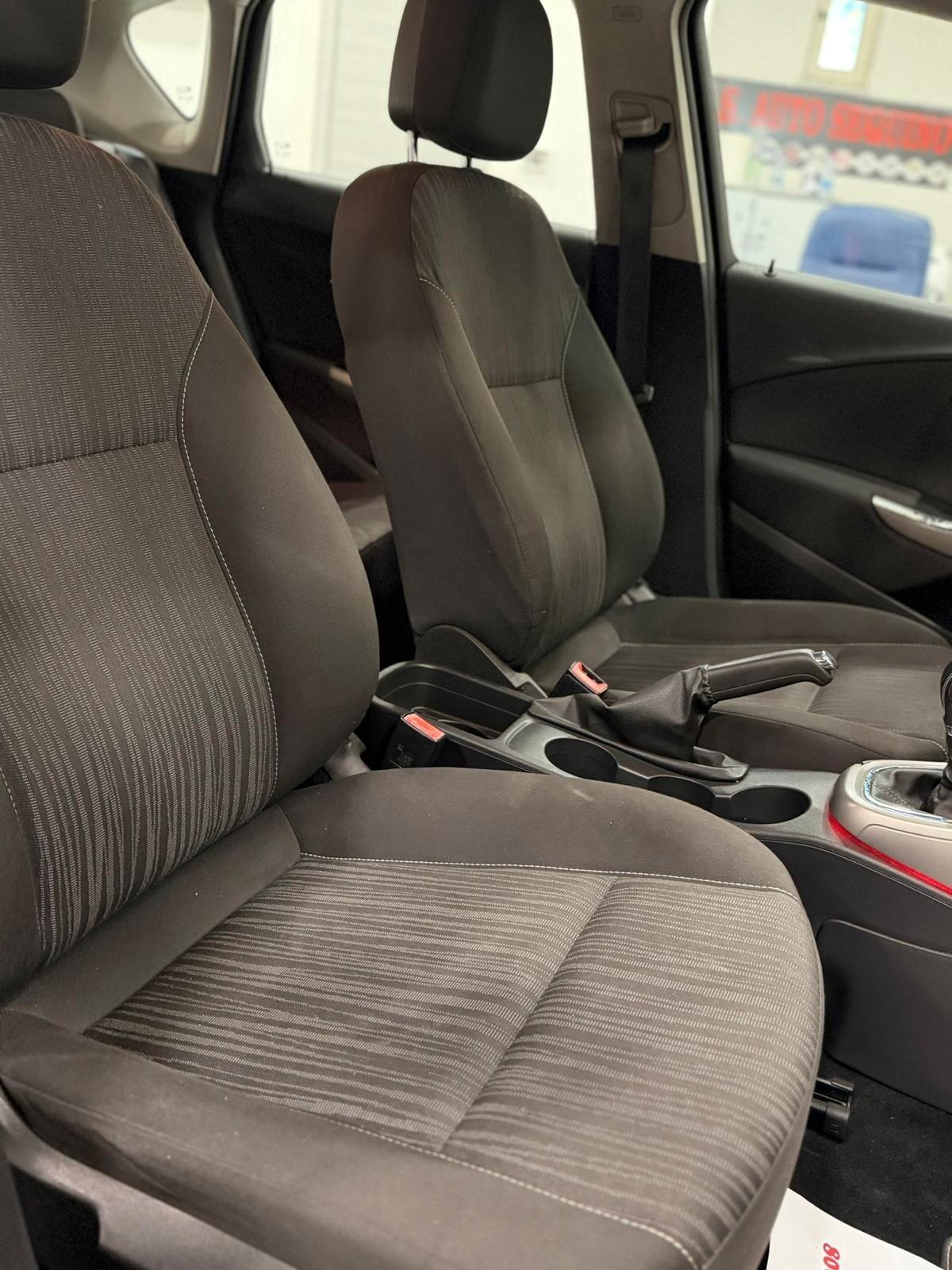 Opel Astra 1.4 100CV 5 porte Cosmo