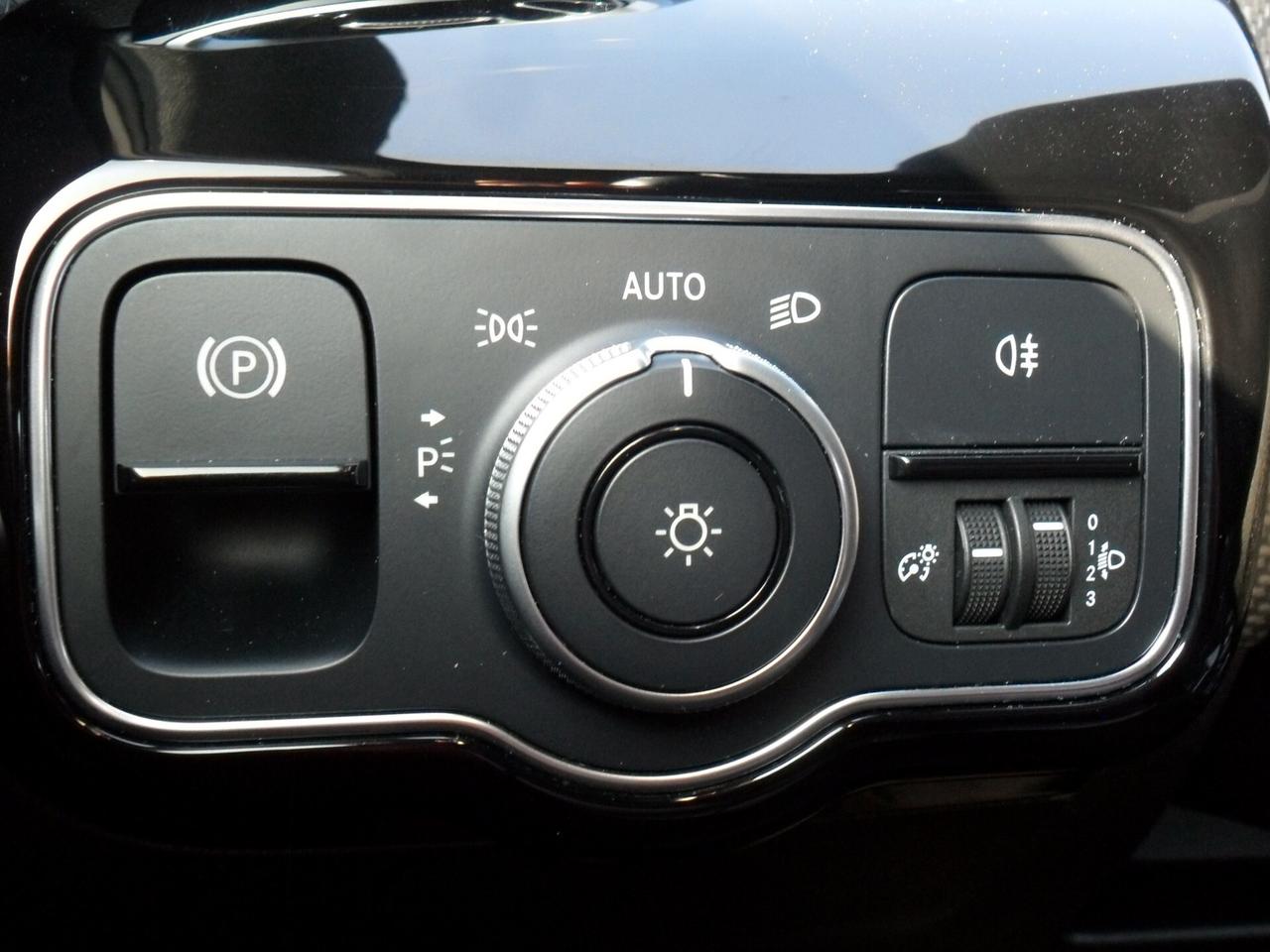 Mercedes-benz A 180 d Business