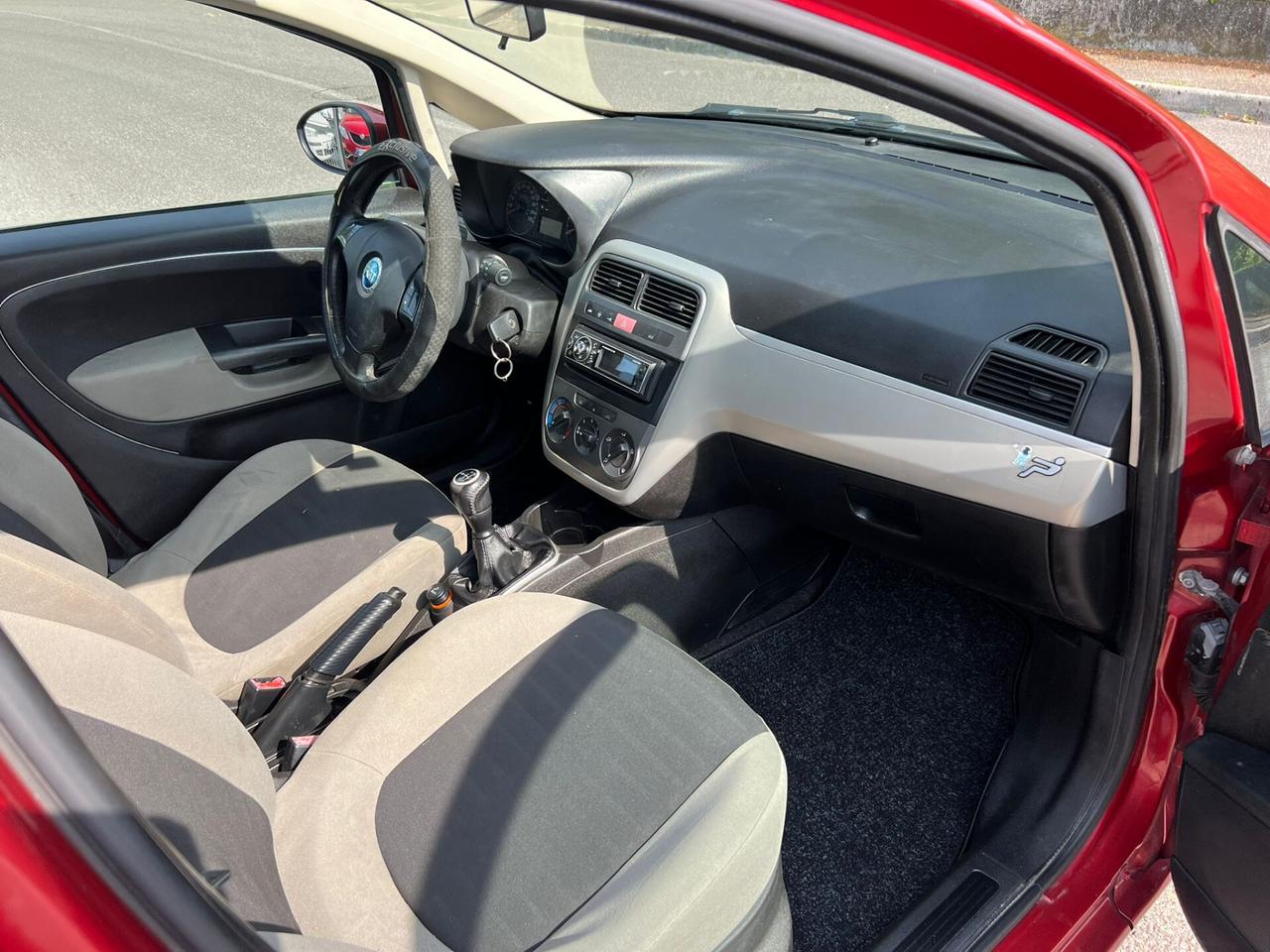Fiat Punto 1.4 5 porte Active Ok neopatentato