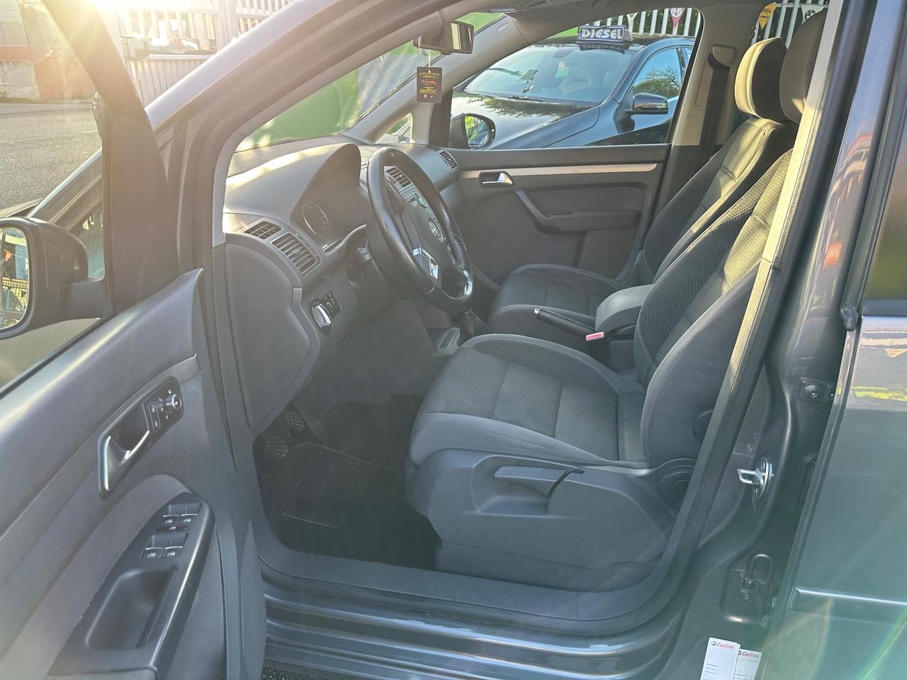 Volkswagen Touran 1.4 TSI Highline EcoFuel 2011