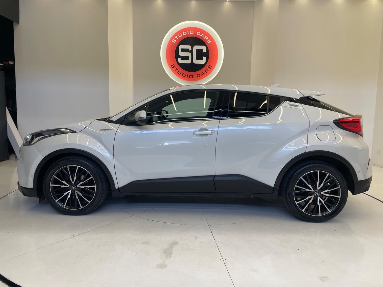 Toyota C-HR 1.8 Hybrid E-CVT Lounge