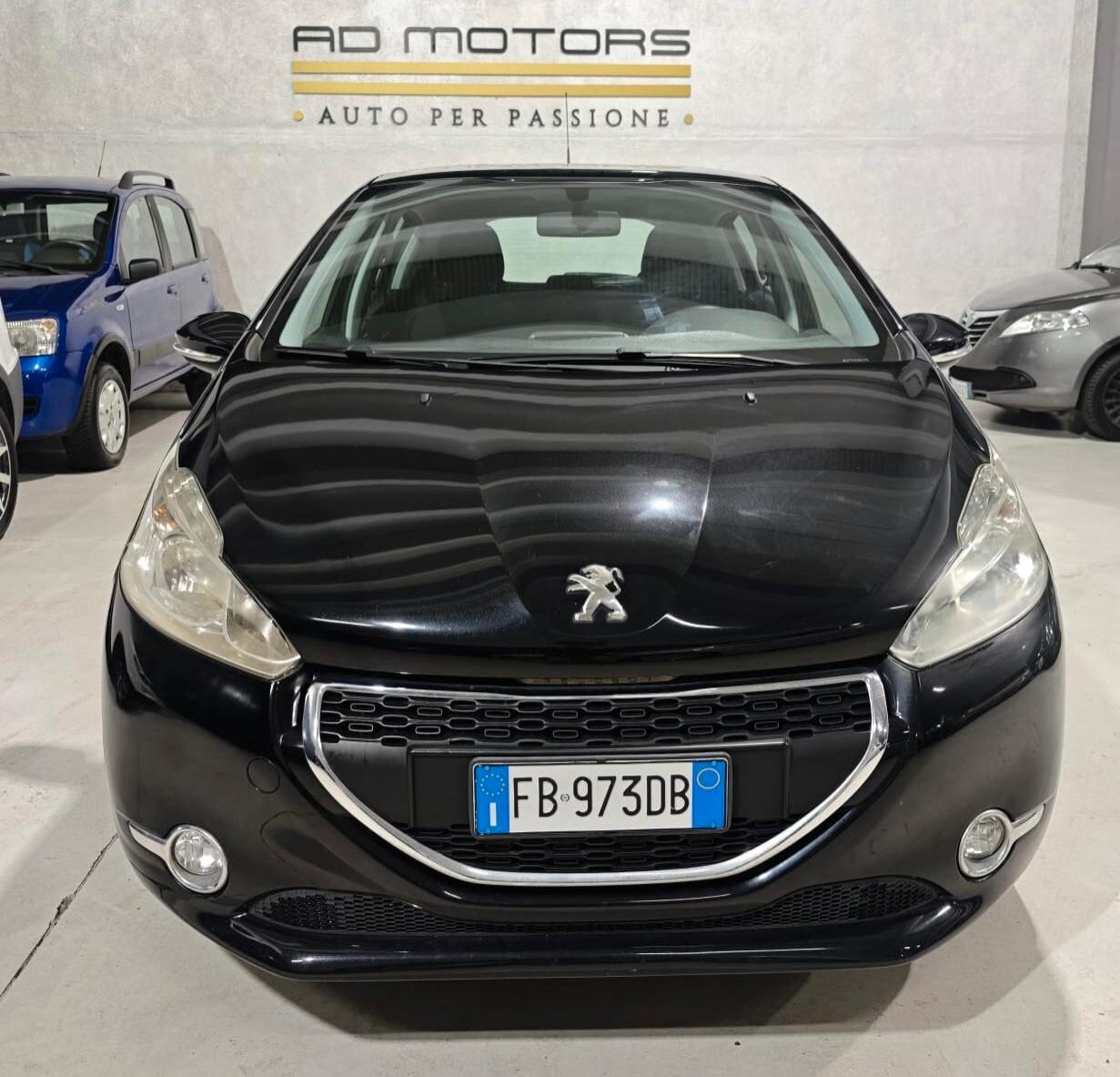 Peugeot 208 Diesel 5 Posti 100.000 Neopatentati
