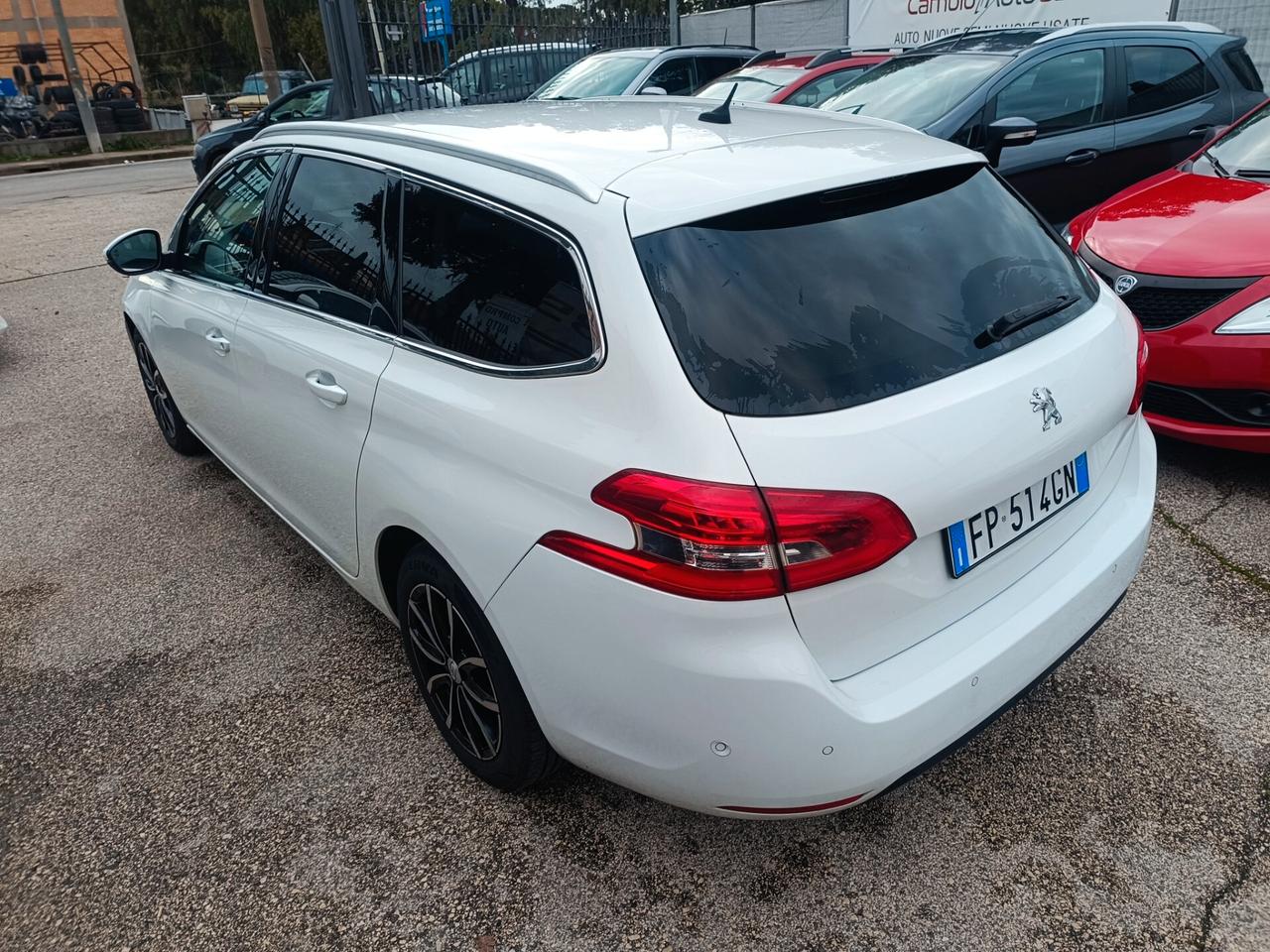 Peugeot 308 BlueHDi 120 S&S Business