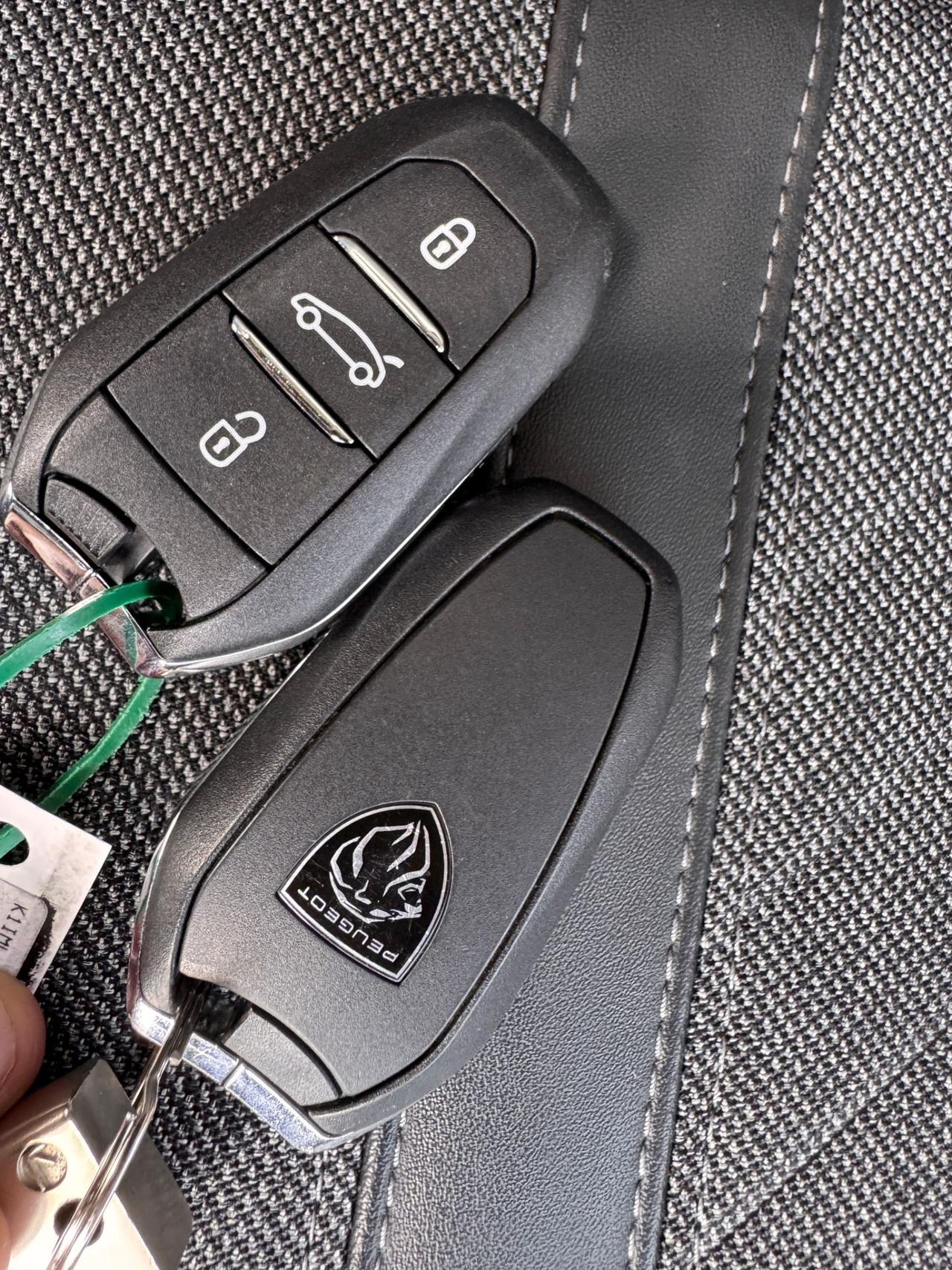 Peugeot 408 PureTech