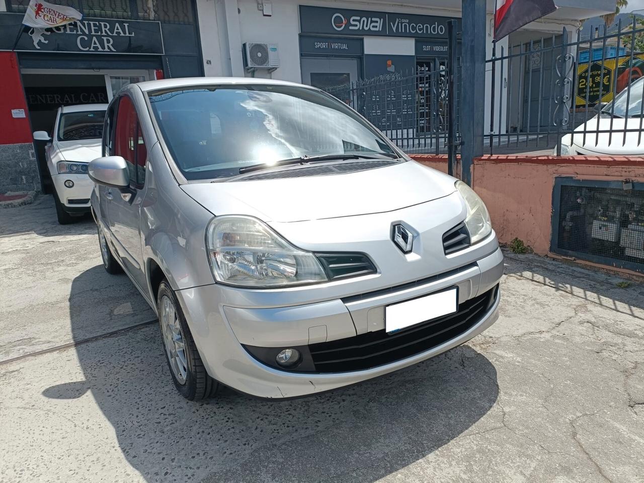 Renault Modus 1.2 16V Dynamique Automatic