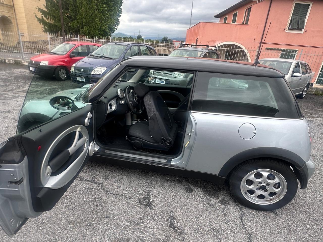 Mini 1.6 16V Cooper