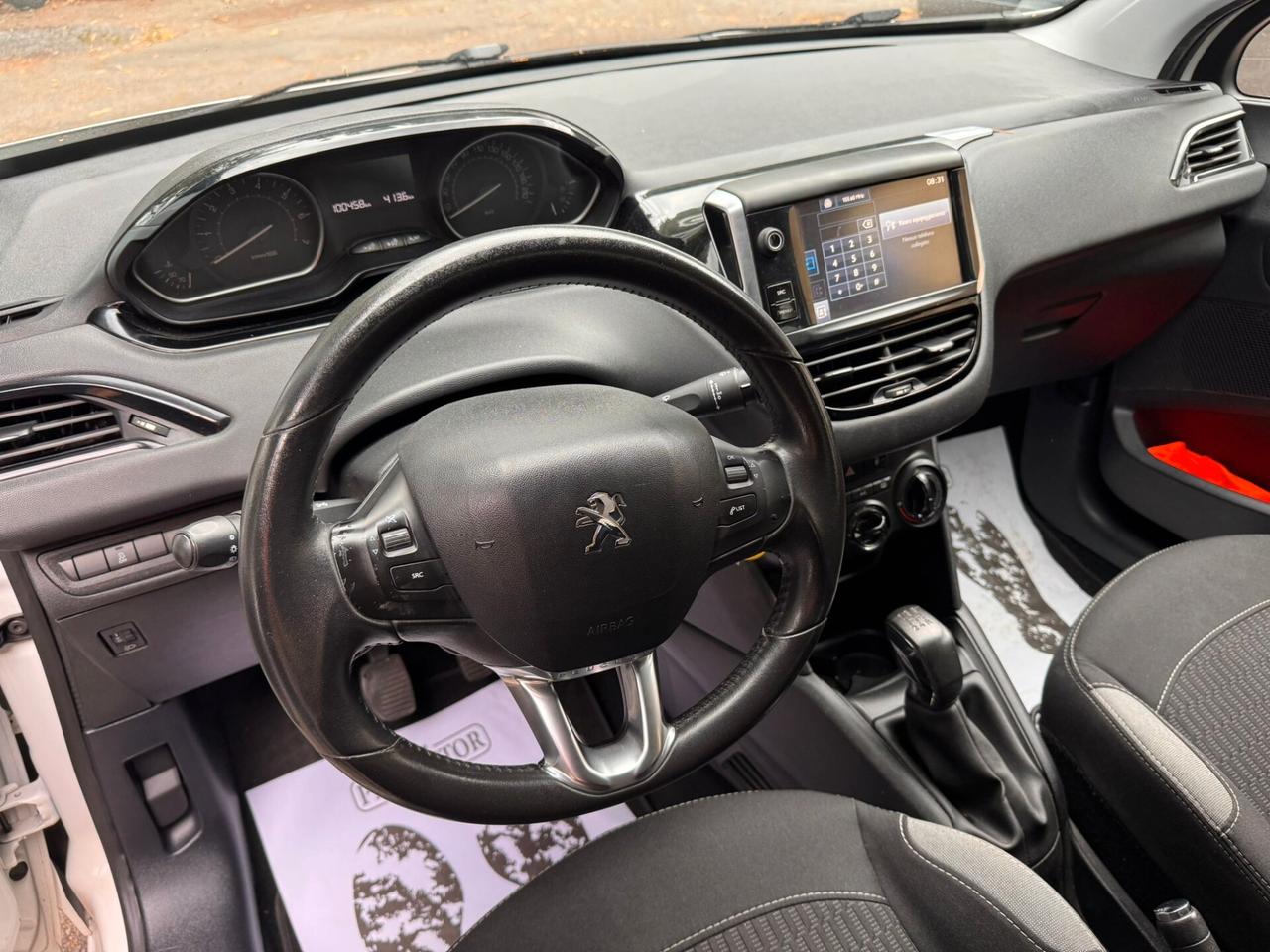 Peugeot 208 PureTech 82 5 porte Allure 1.2 E6 GARANZIA 1 ANNO