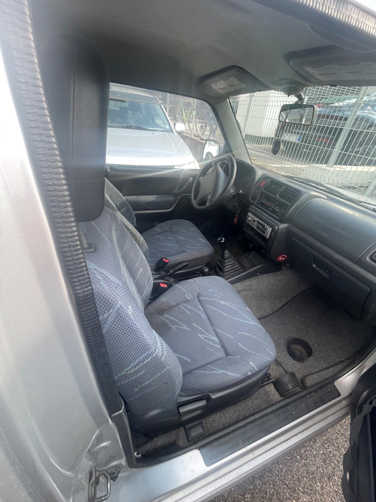 Suzuki Jimny 1.3i 16V cat 4WD JLX NEOPATENTATI