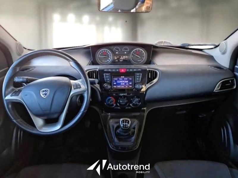 Lancia Ypsilon 1.0 FireFly 70 CV Hybrid Ecochic Gold S&S