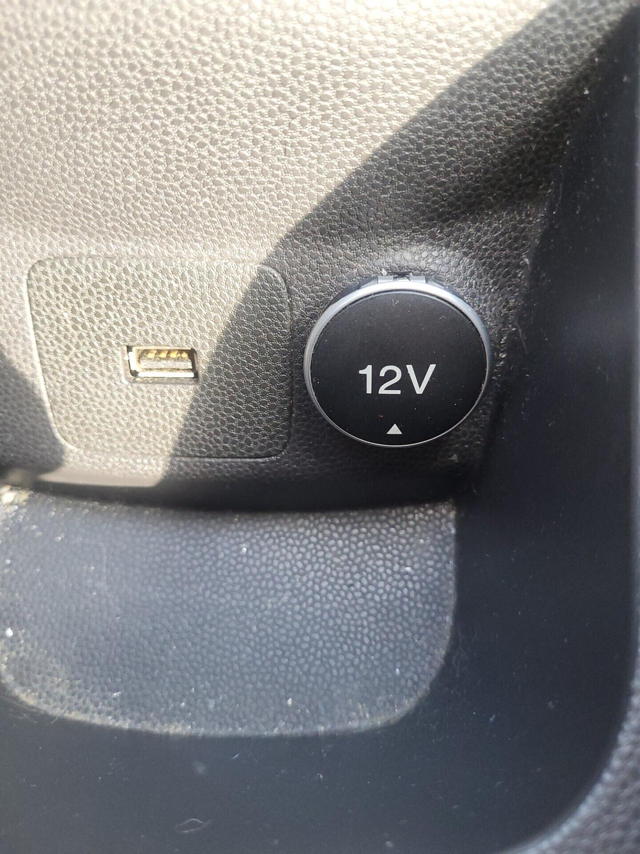 FORD Fiesta 1,5 TDCi-6B-UNICA PROP-NAVI-3 REVISION