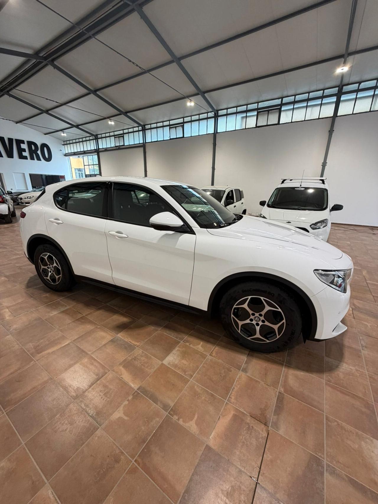 ALFA ROMEO STELVIO 2.2 160cv AUTOCARRO N1
