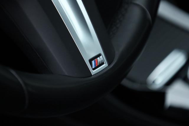 BMW X4 xDrive20i MH48V Msport